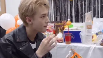 你根本就不能自己看着办