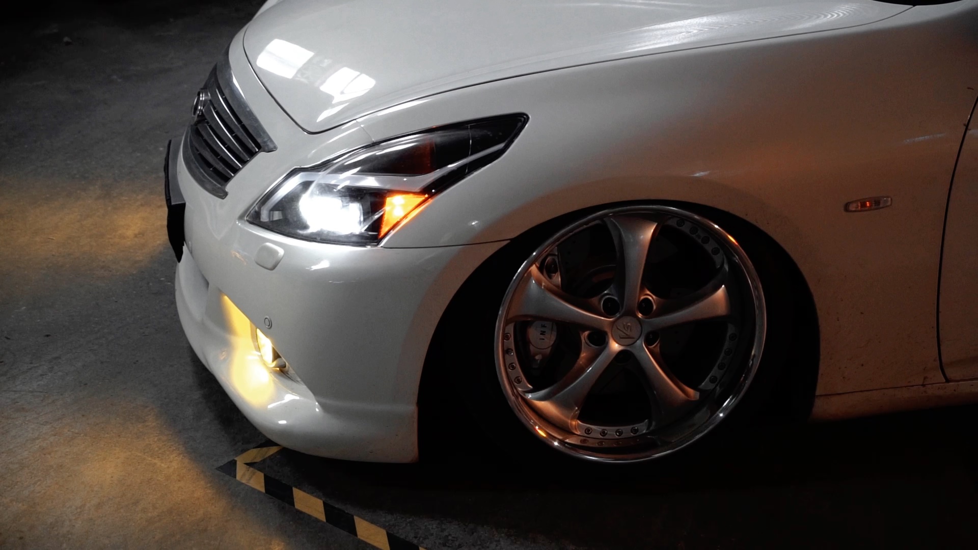 英菲尼迪g25【低趴战士】