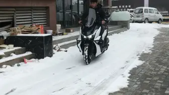 Descargar video: 测试一下有ABS/TCS的摩托车遇到冰雪路面