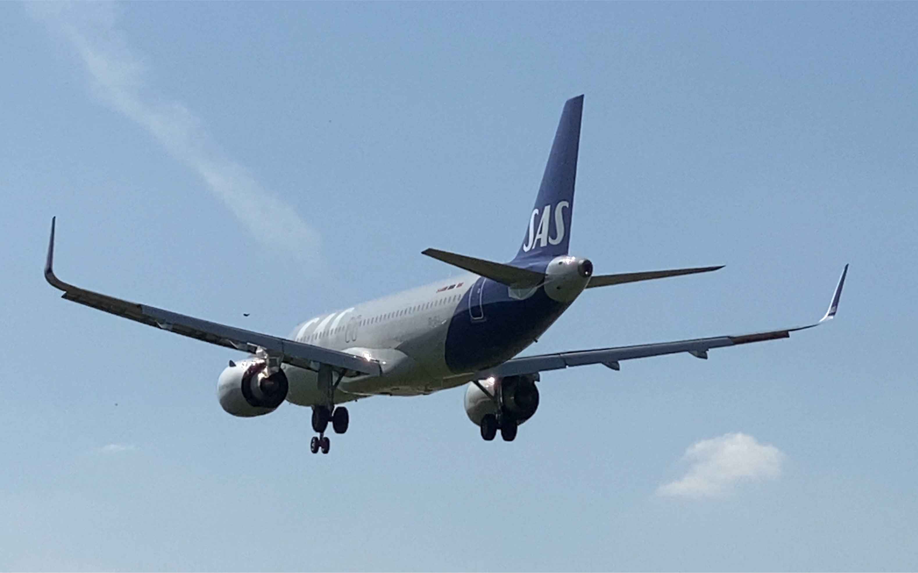 北欧航空空客a320neo降落希思罗机场