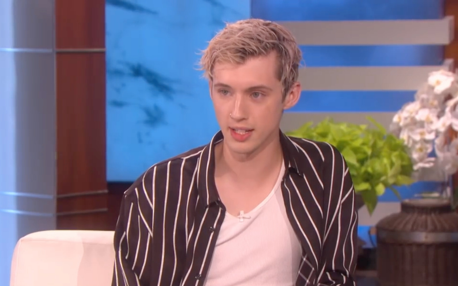 troye sivan 戳爷 2018年采访视频合集(1)