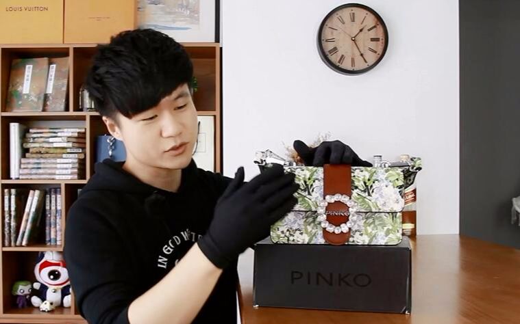 【60秒实拍奢侈品】PINKO品高LOVE系列mini手袋,真假测评!哔哩哔哩bilibili