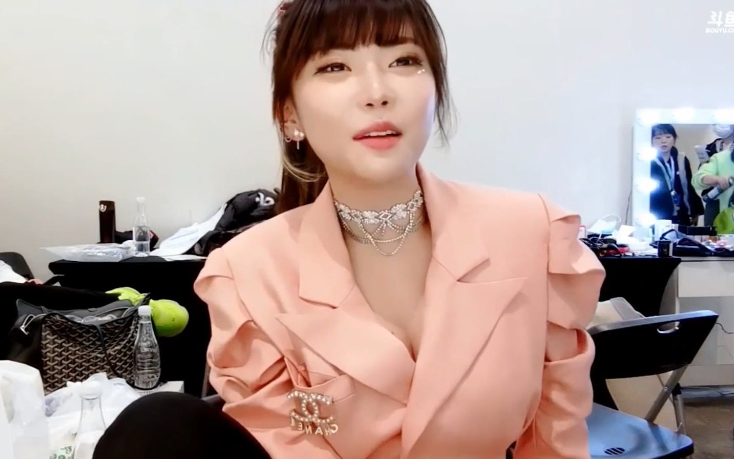 周淑怡深v原来是画的?这咋还上手了呢