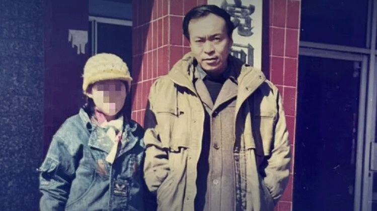 尘封25年枪击案重启调查！辽宁一招投标处长下班遭枪击，生前曾屡遭威胁，家属推测遇害或与其工作相关