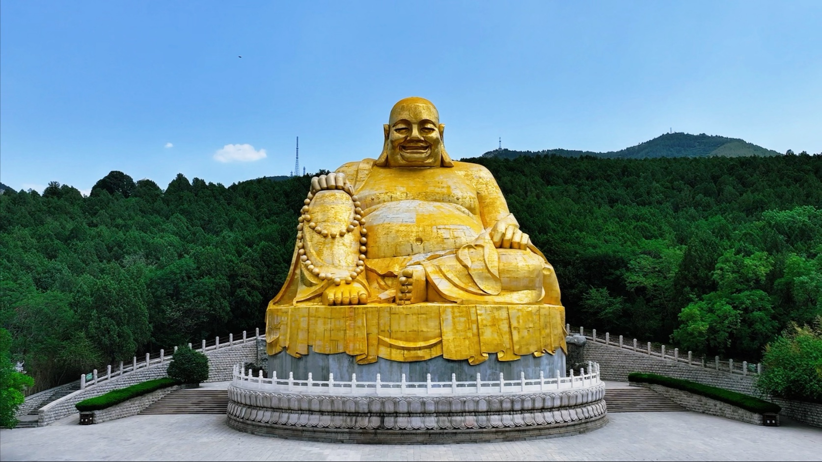 换一个高度看济南千佛山,航拍镜头里每一帧都都美得像电影一样