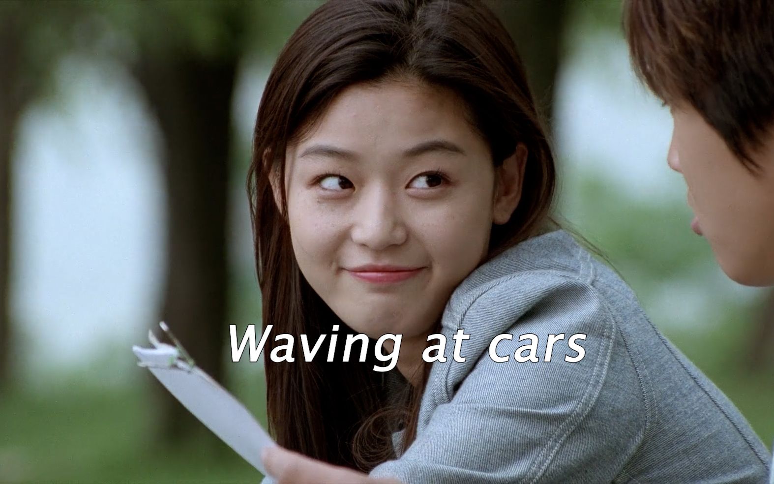 《waving at cars》【我的野蛮女友】全智贤,车太贤演绎欢快的曲调