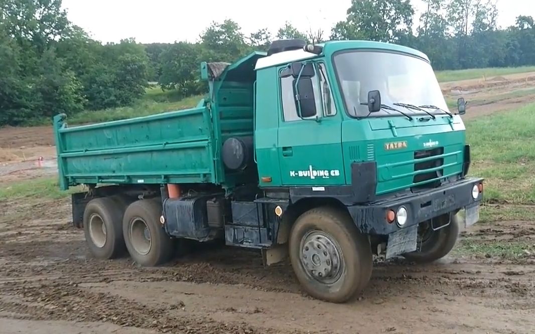 tatra 815 - tatra phoenix na blátě!