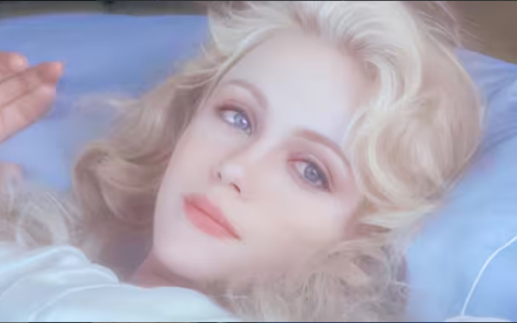 美丽天使在人间,感受一下艾曼纽·贝阿的致命魅力!