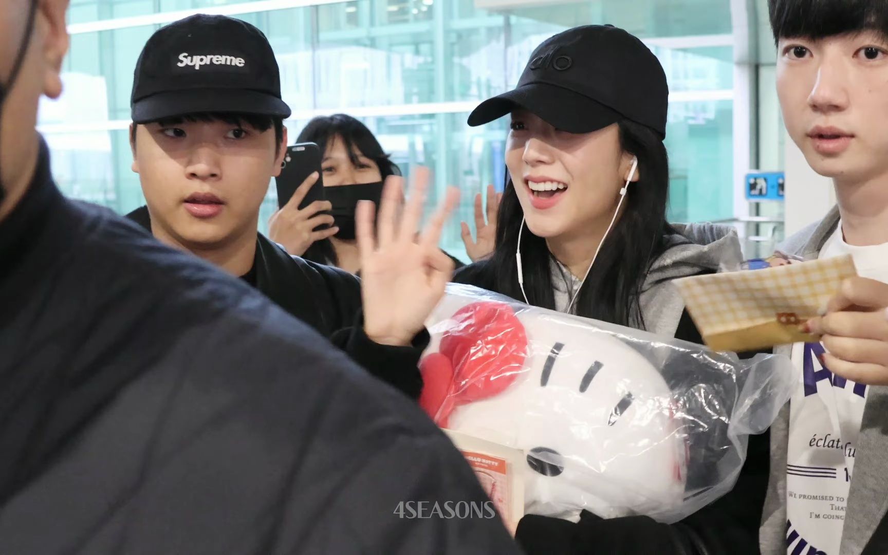 【4k】blackpink jisoo icn机场入境 231123 4seasons