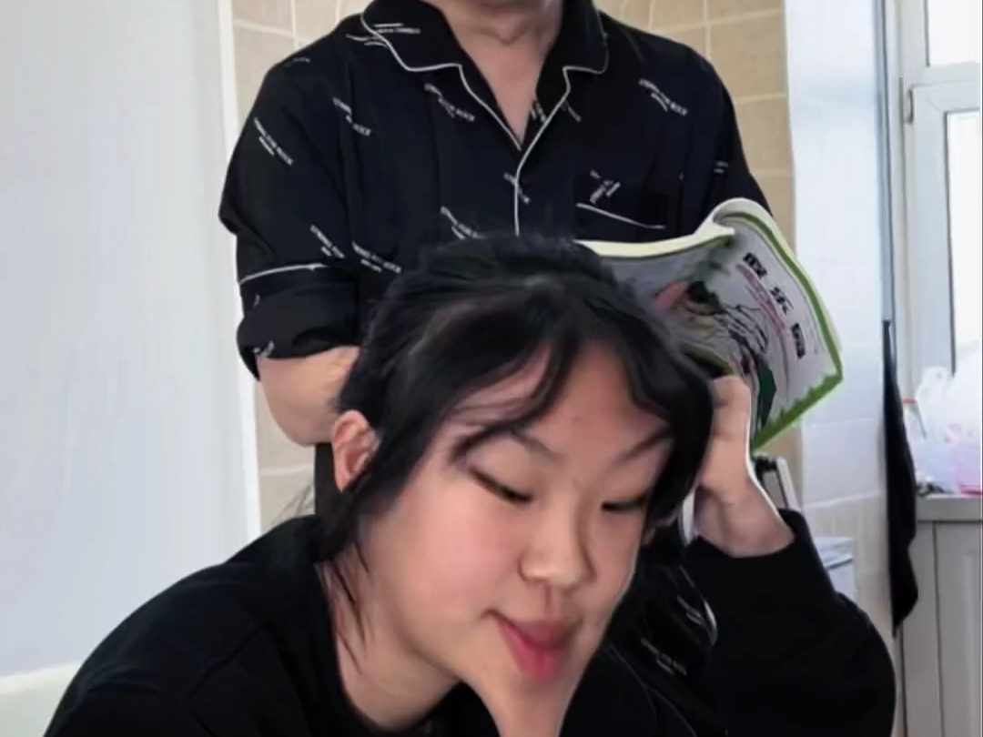 小姨子放寒假又来了@快乐男孩 #物理老师李旭峰 #露仔与旭峰的日常