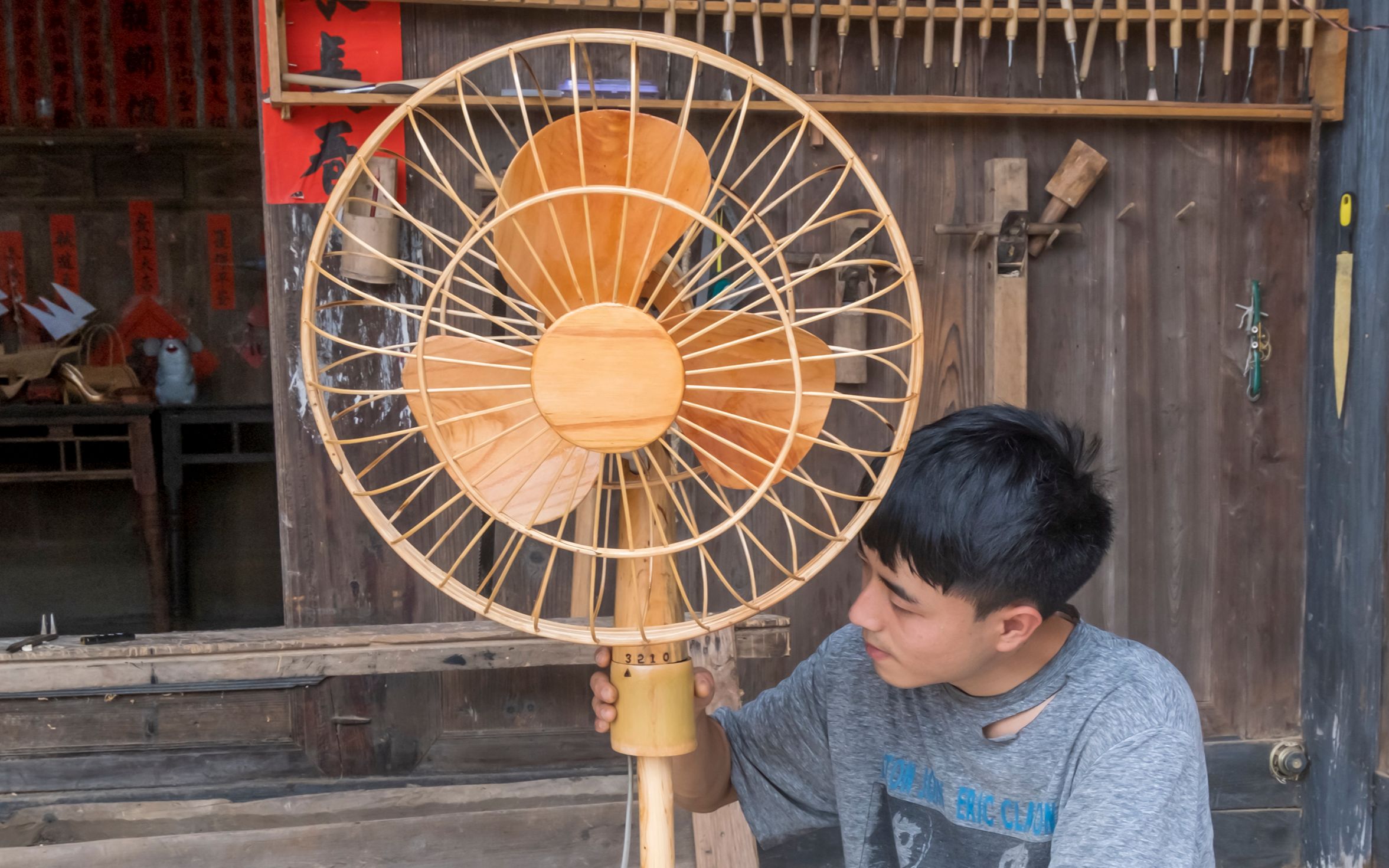 变废为宝的木头风扇