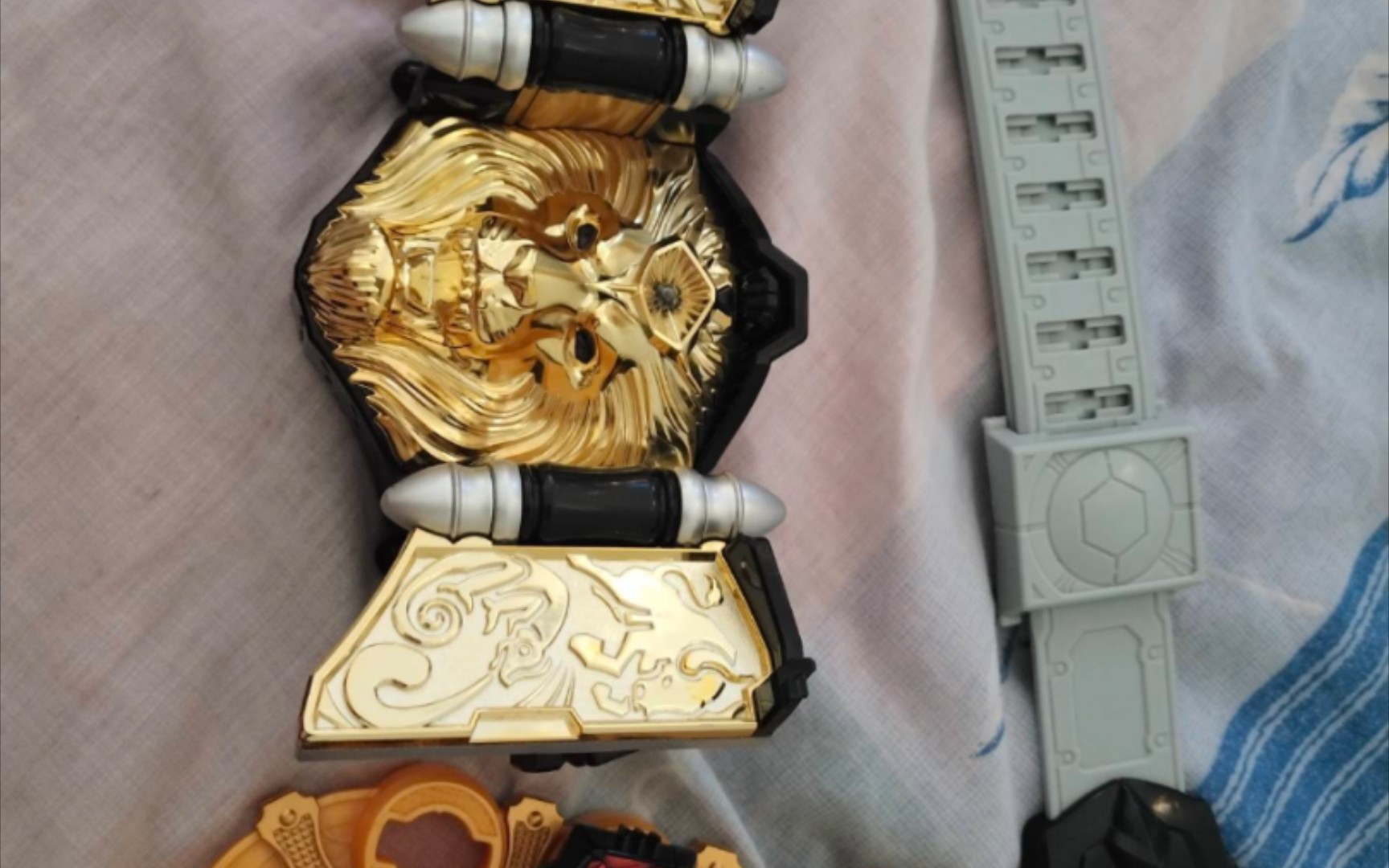 抽奖一条假面骑士beast腰带