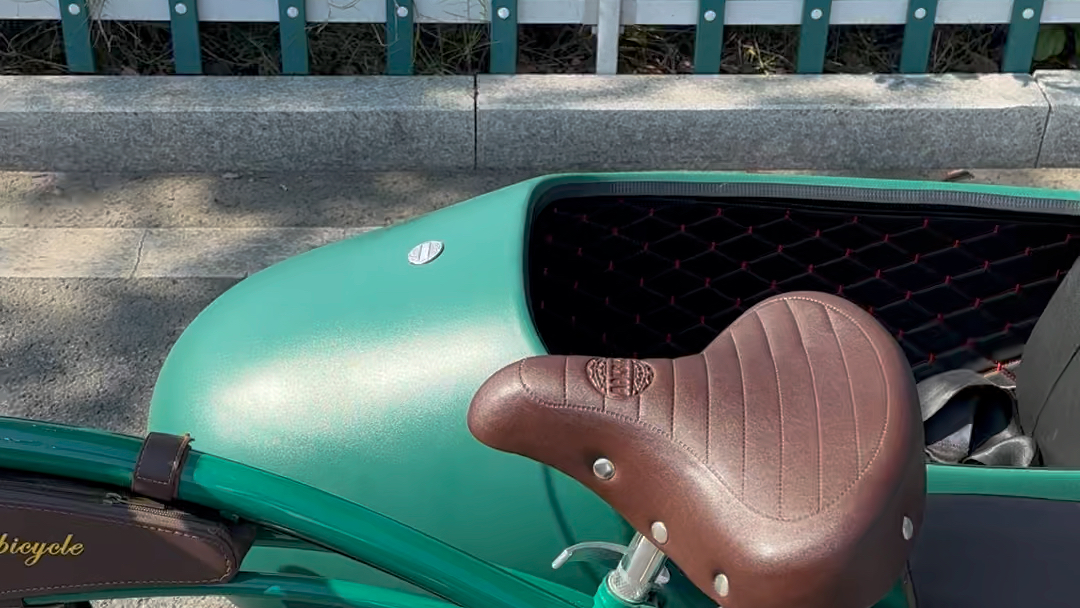 复古边三轮自行车