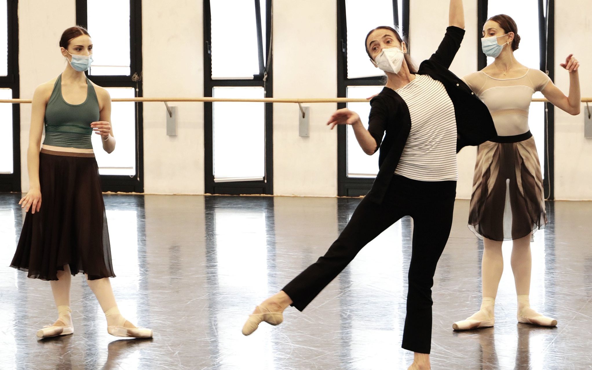 【芭蕾排练厅】传奇舞者alessandra ferri大师课,《曼侬》排练 2021.