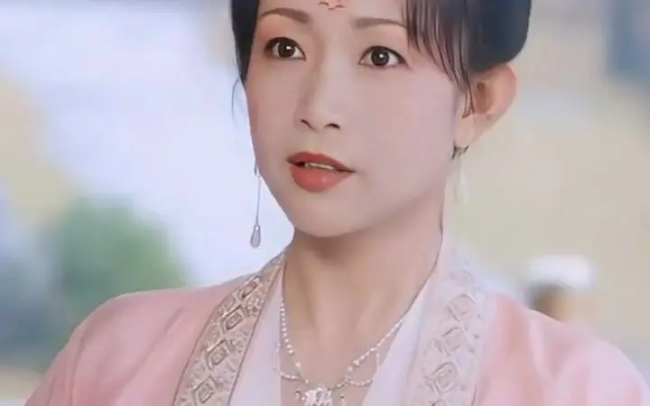 友田真希 画像 