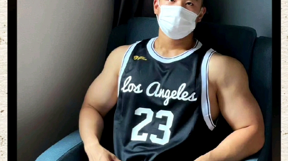 帅哥们有对象更帅