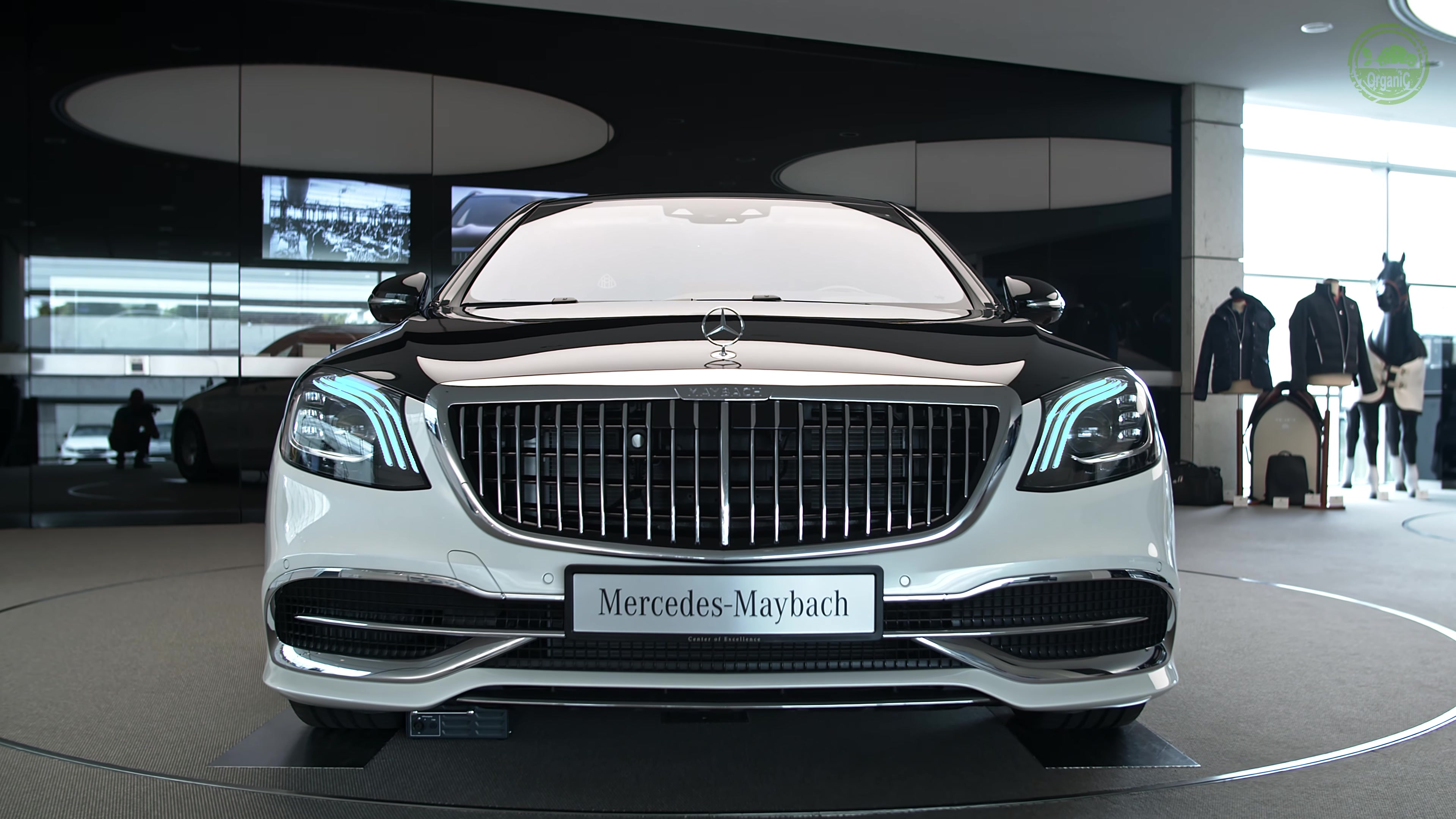 2020梅赛德斯-迈巴赫 s560 内饰与外观