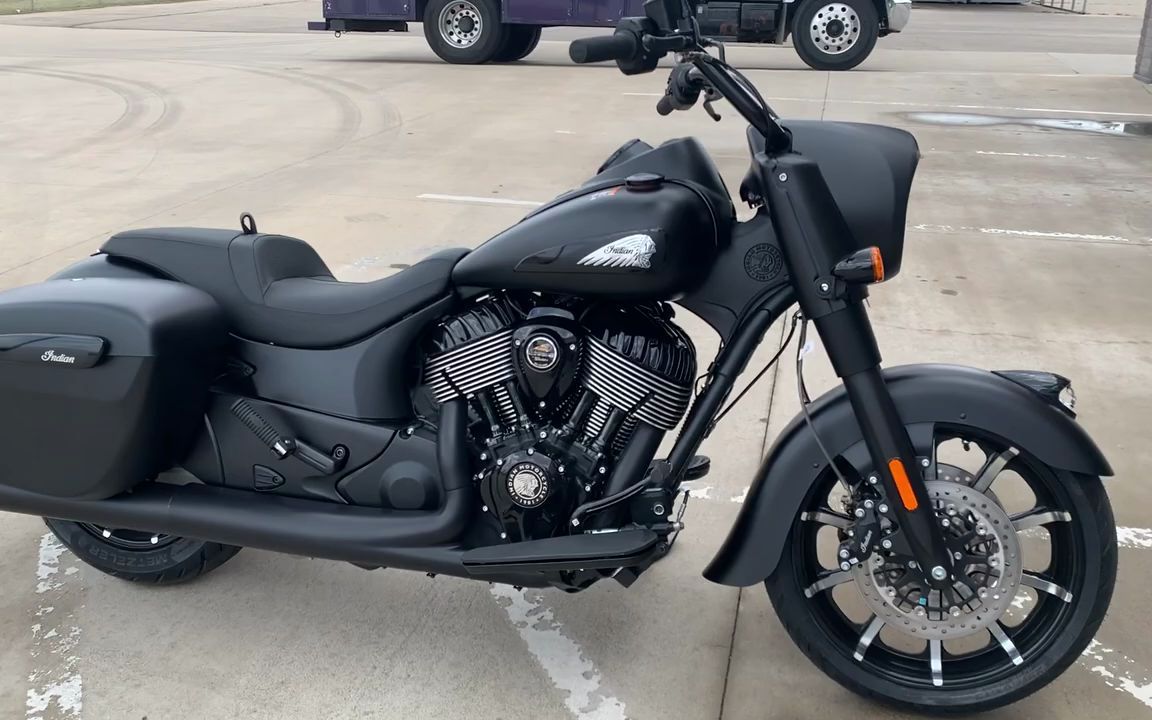 搬运2021款印第安领地黑马海外实拍