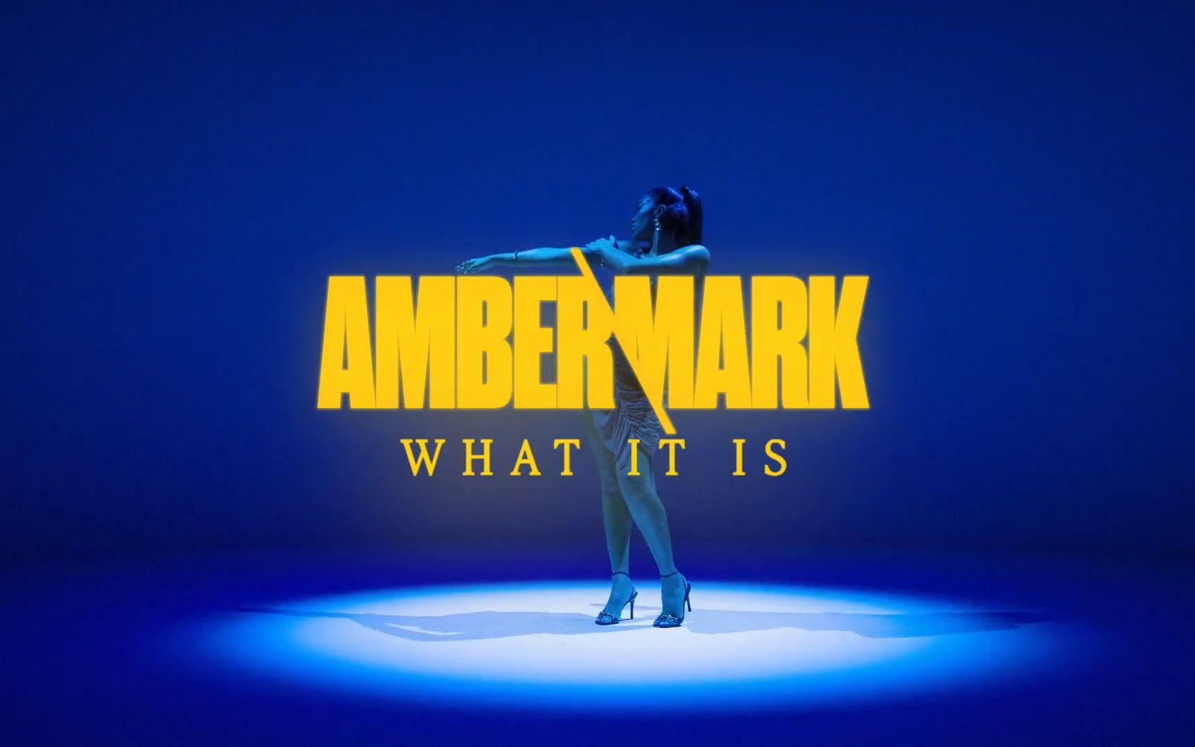 个人年度r&b[中英]Amber Mark  What It Is哔哩哔哩bilibili