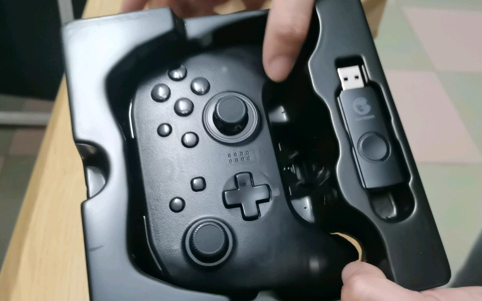 新入手的小鸡手柄t4pro