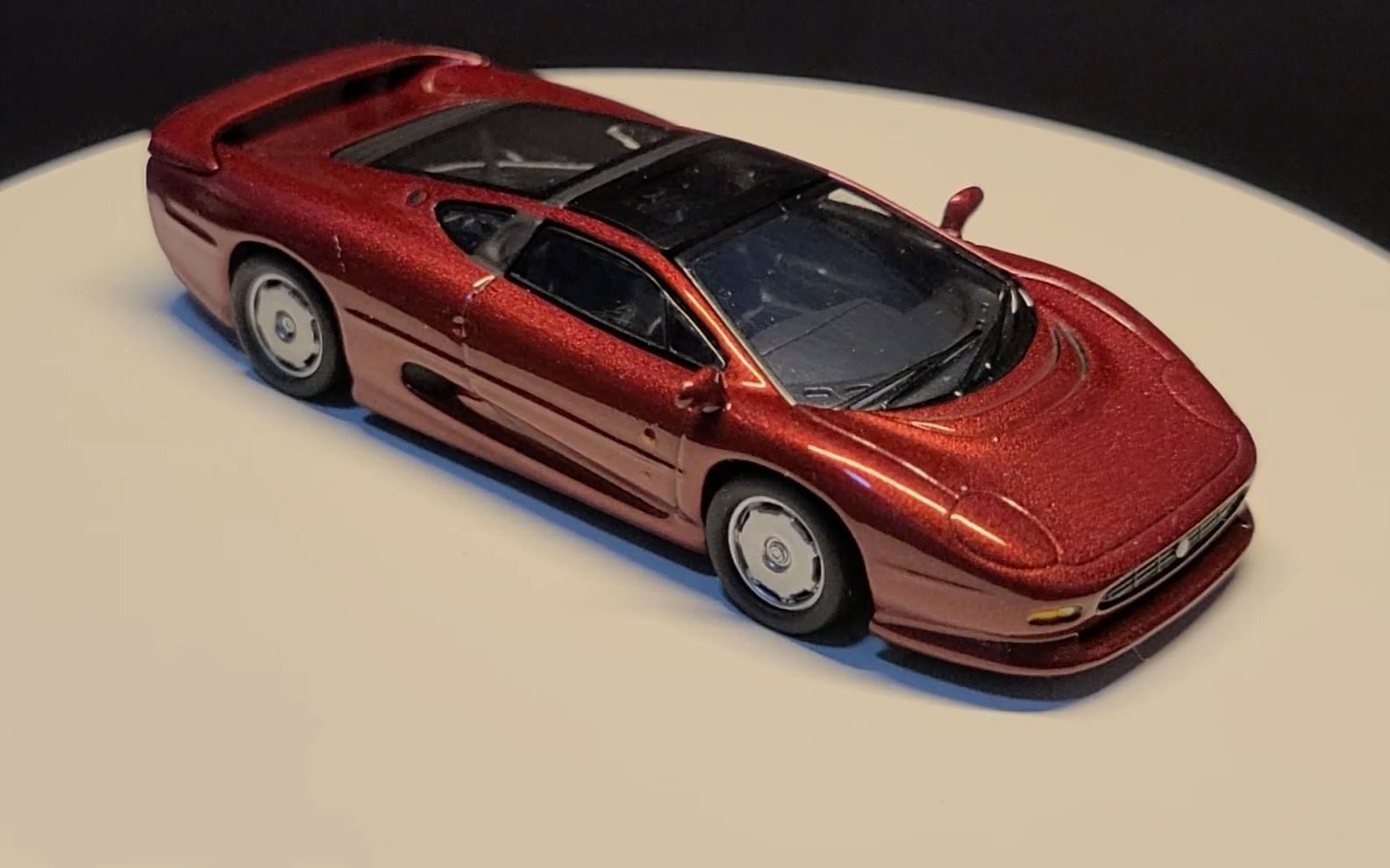 京商 64比例 捷豹 xj220 模型