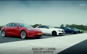 Video herunterladen: 【Top Gear】加速度统治力对决！未来电动汽车VS高性能内燃机汽车
