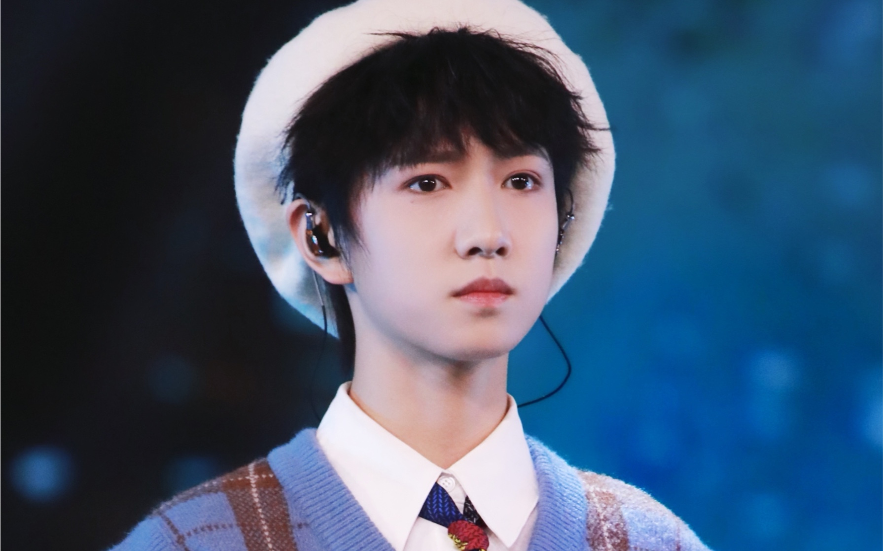 童禹坤15岁贝雷帽少年演绎经典黄昏
