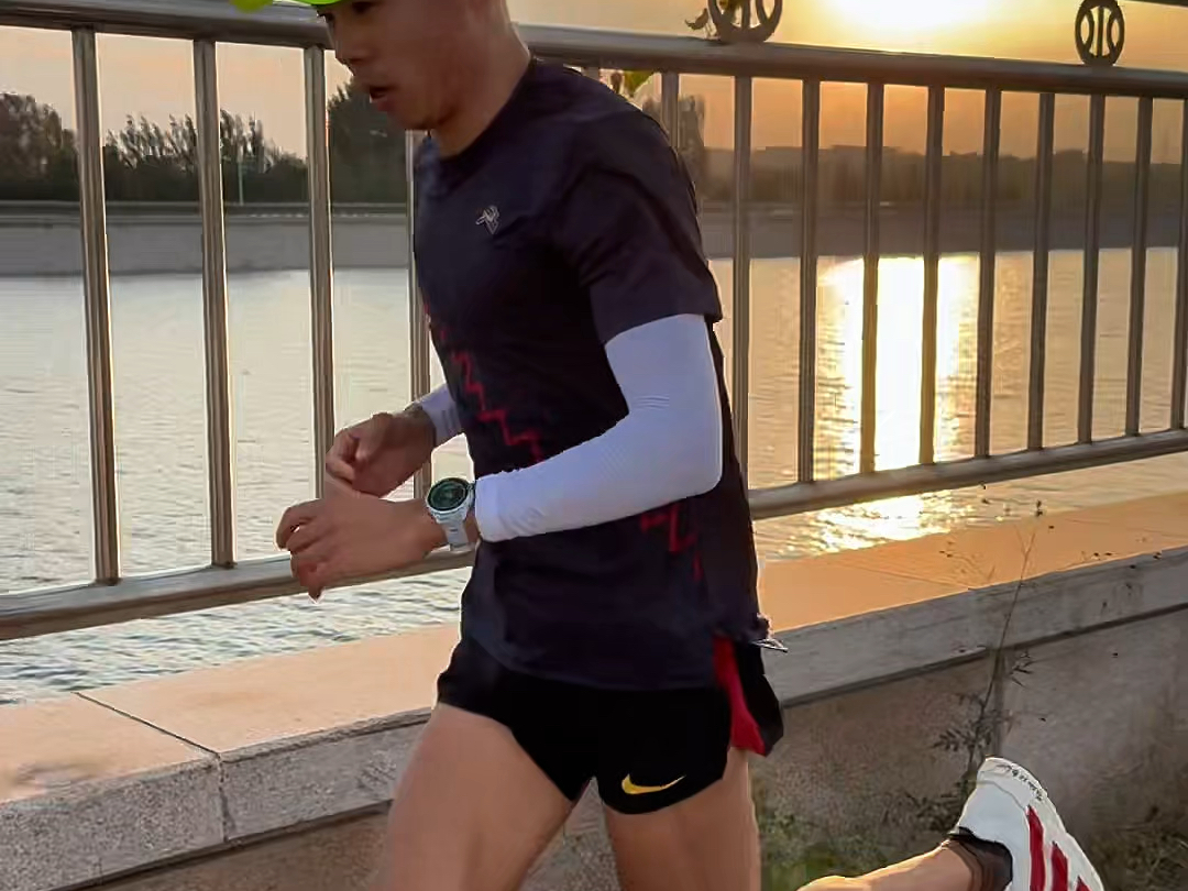 备战北马，公路跑强度，总跑量28公里，没有白练的