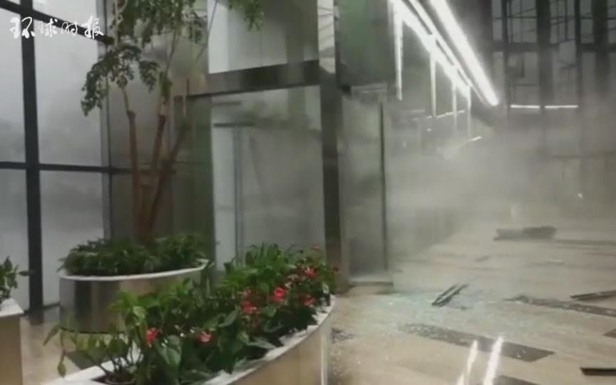 [图]这是昨天的成都暴雨...天呐...