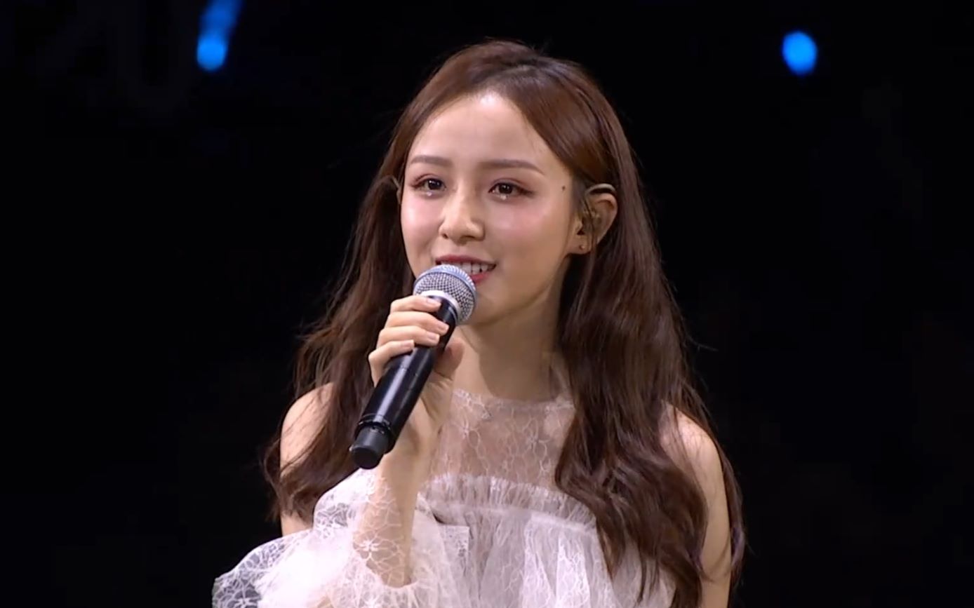 lol七周年——二珂精彩演唱《这里有埋伏》