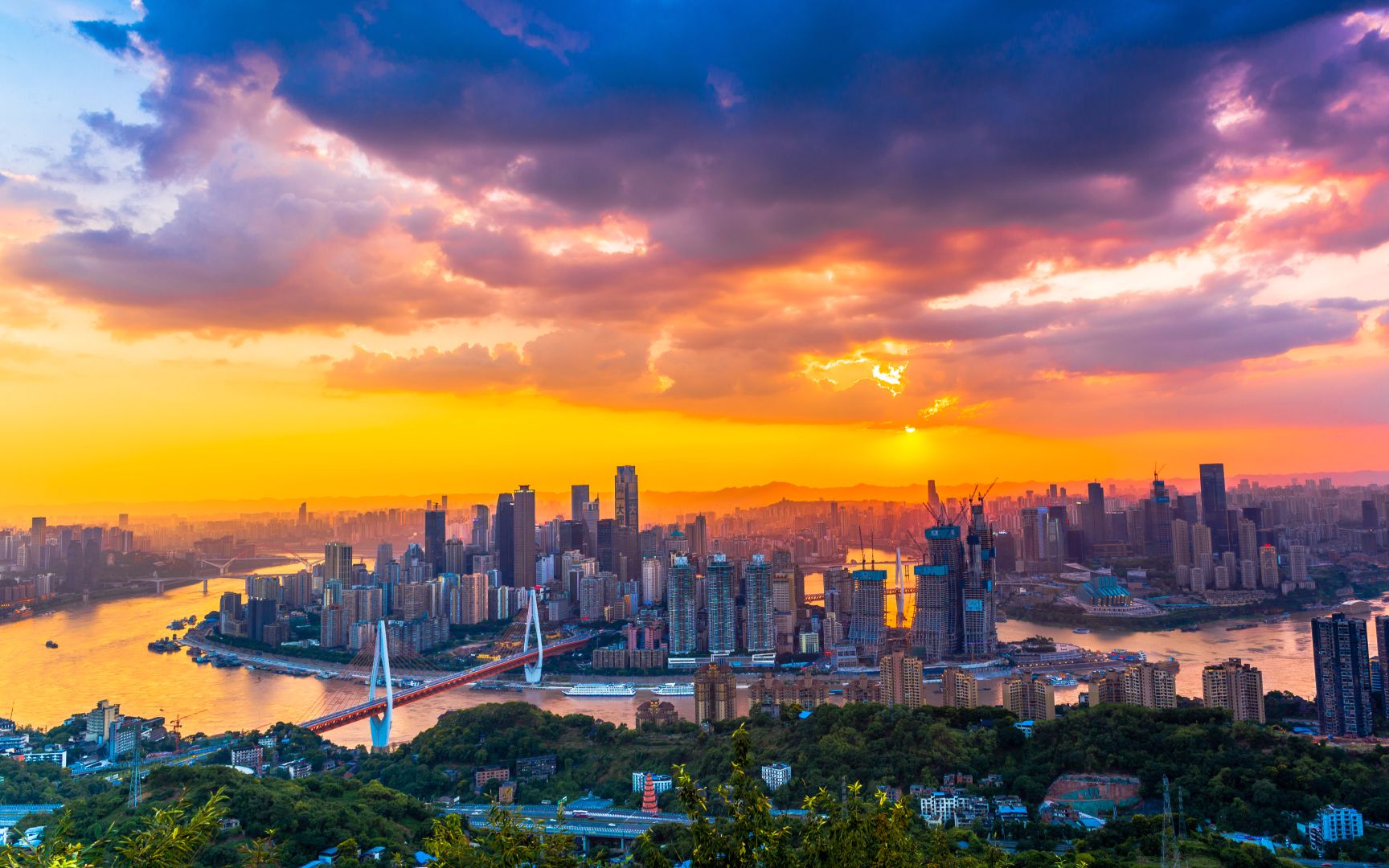 网红重庆可不只有洪崖洞163秒带你看尽魔幻重庆