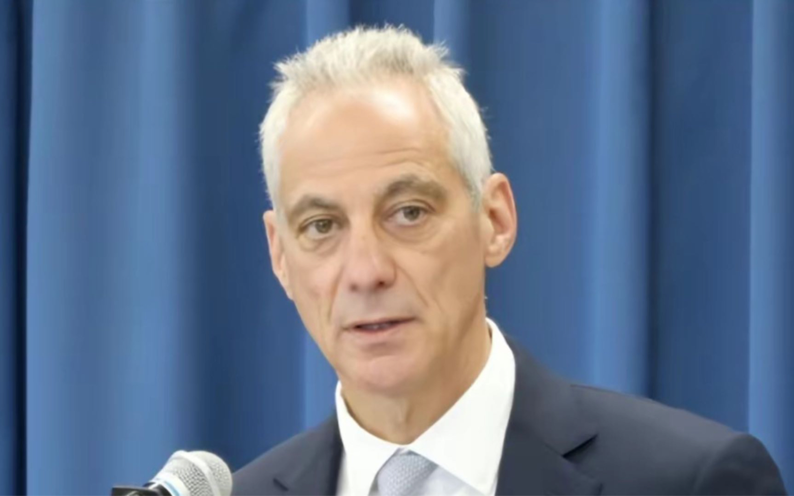 美国驻日大使宣布援助日本,然而,这一援助只有