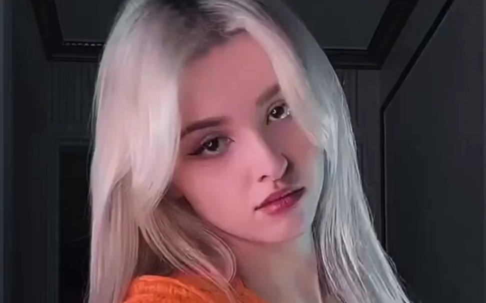 《不是美女我不看》elina karimova 纯欲天花板