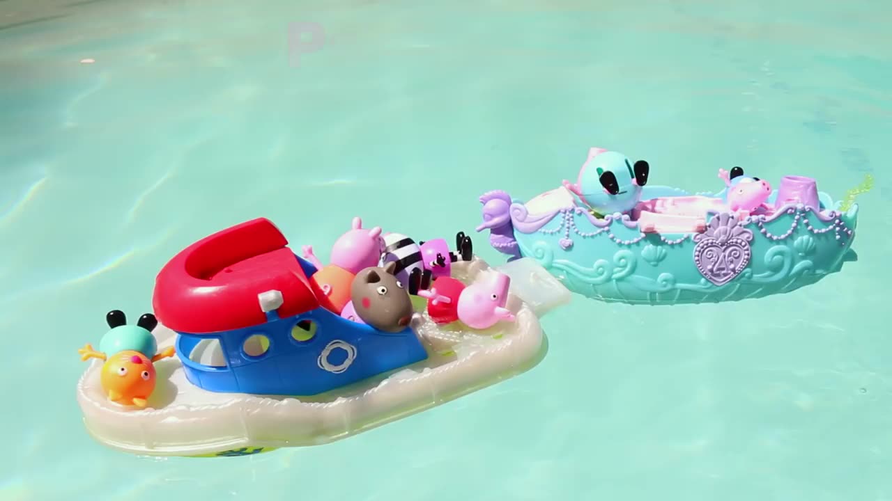 『英语/玩具动漫』小猪佩奇英文版(Peppa Pig)Peppa Pig Family Boat Vacation In The Swimming Pool哔哩哔哩bilibili