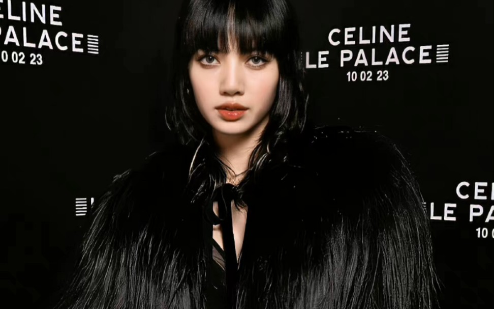 [图]【Lisa✖Celine】秀场女王LaLisa