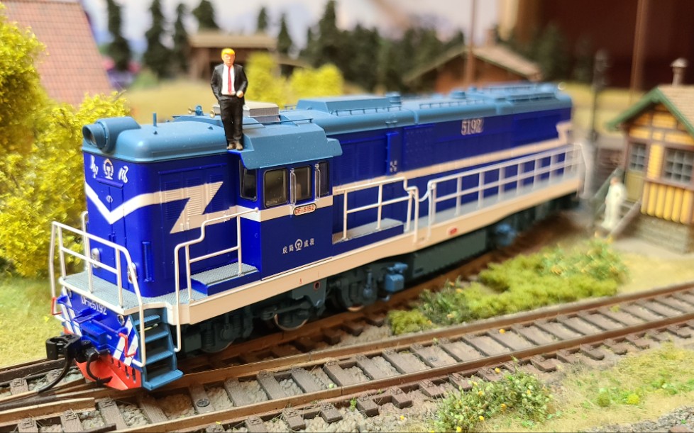 东风7c型 内燃机车(df7c)