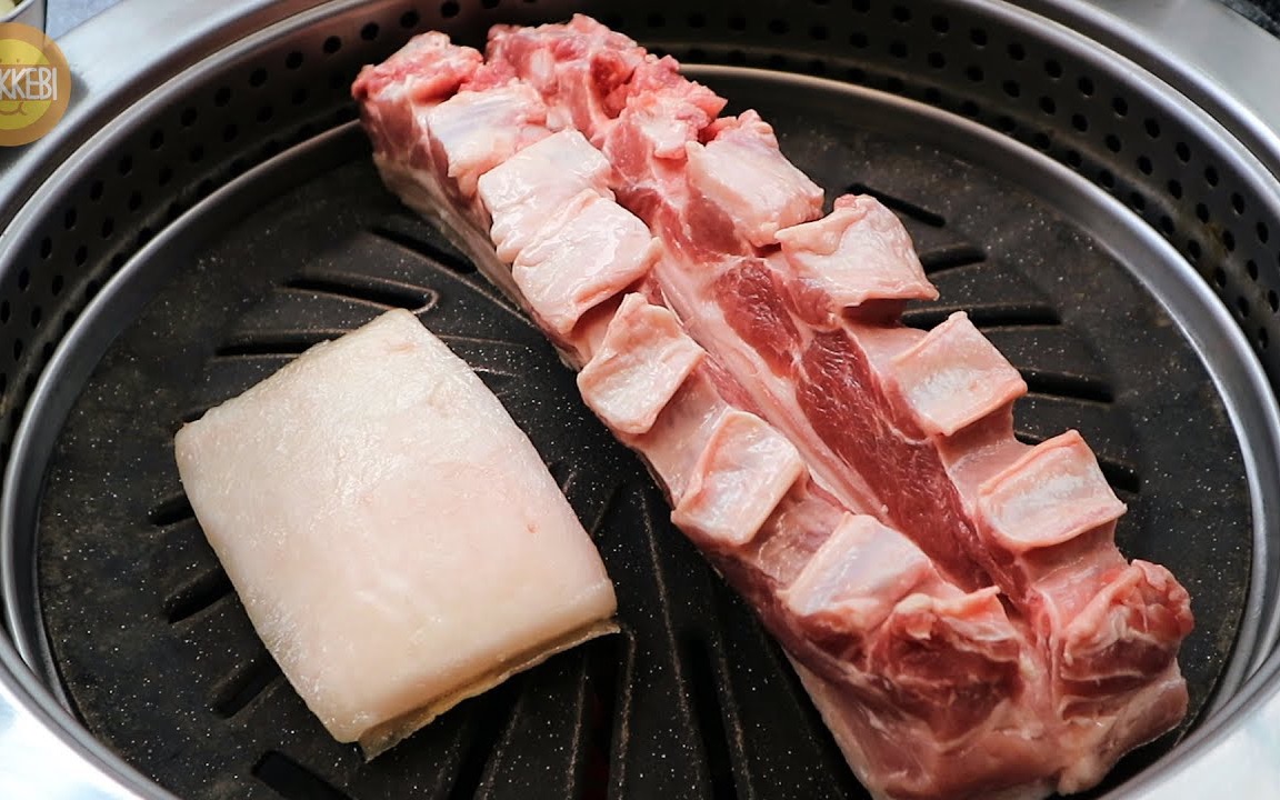 【深夜食堂】 韩国街头 五层烤五花肉 | 晚上好 忙碌的一天又结束了