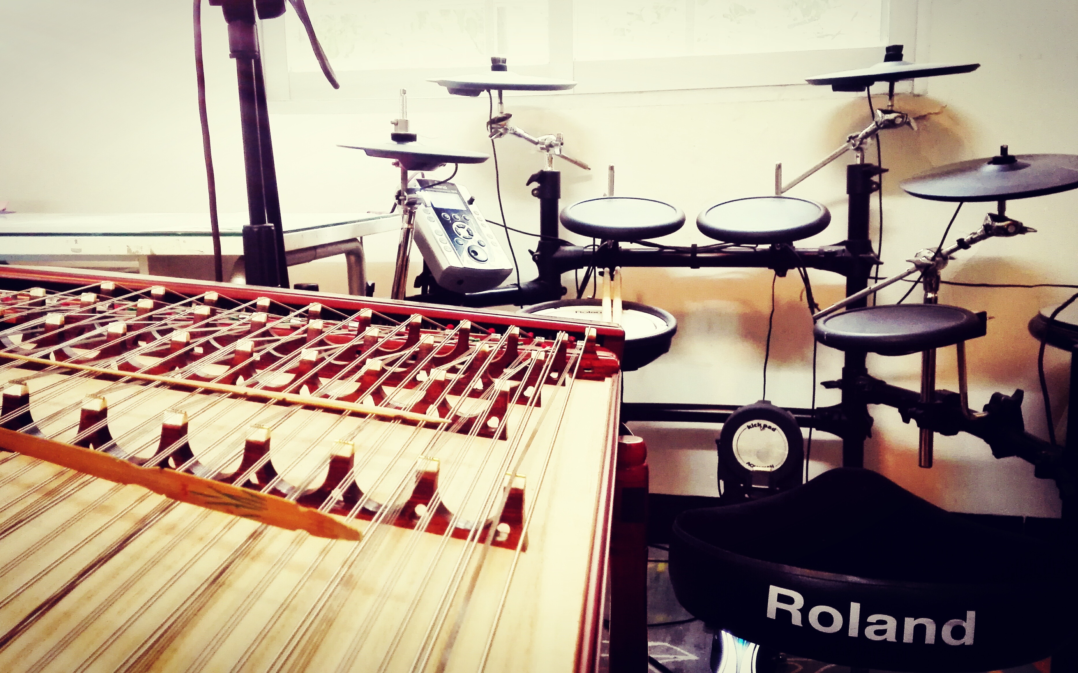 【架子鼓&扬琴】权御天下-洛天依