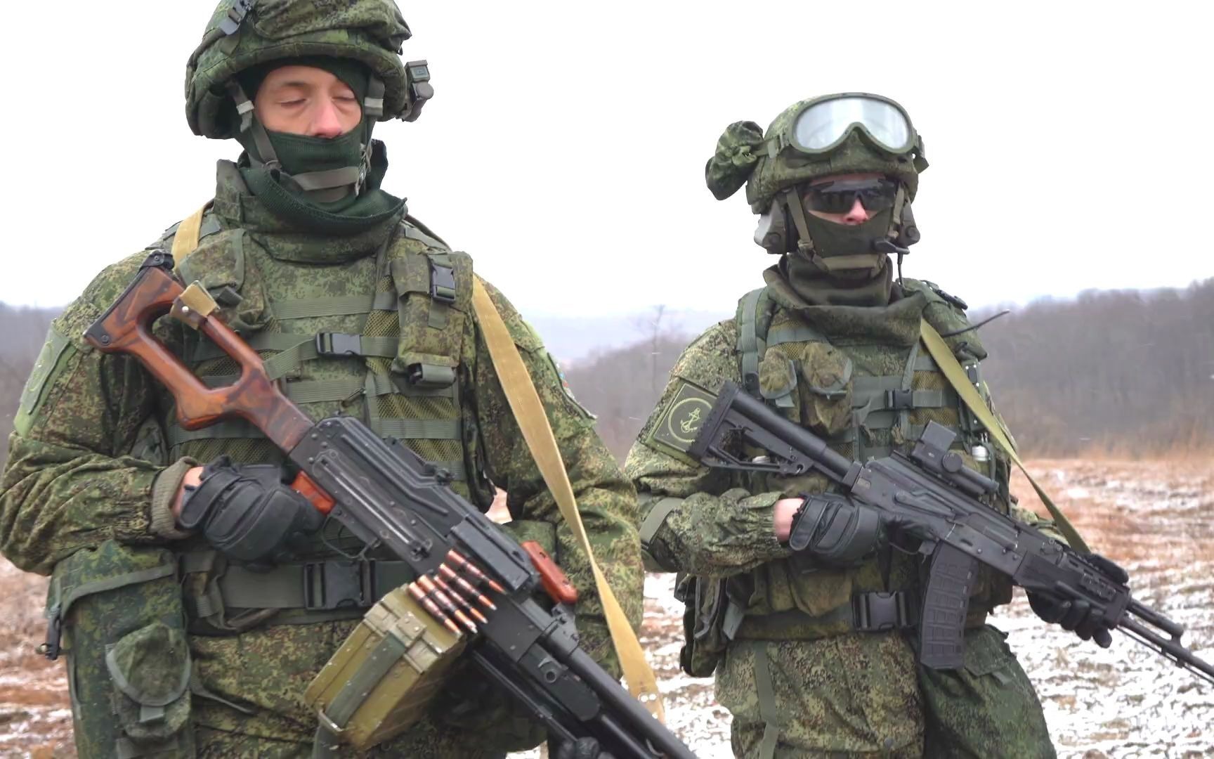 俄军小绿人造型图片