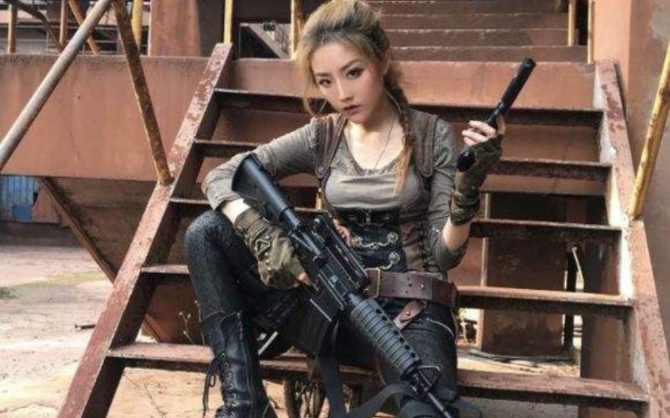 一个bgm都拯救不了的女人 铁血特种兵喻言没有矫情可言～ 这女人wasl