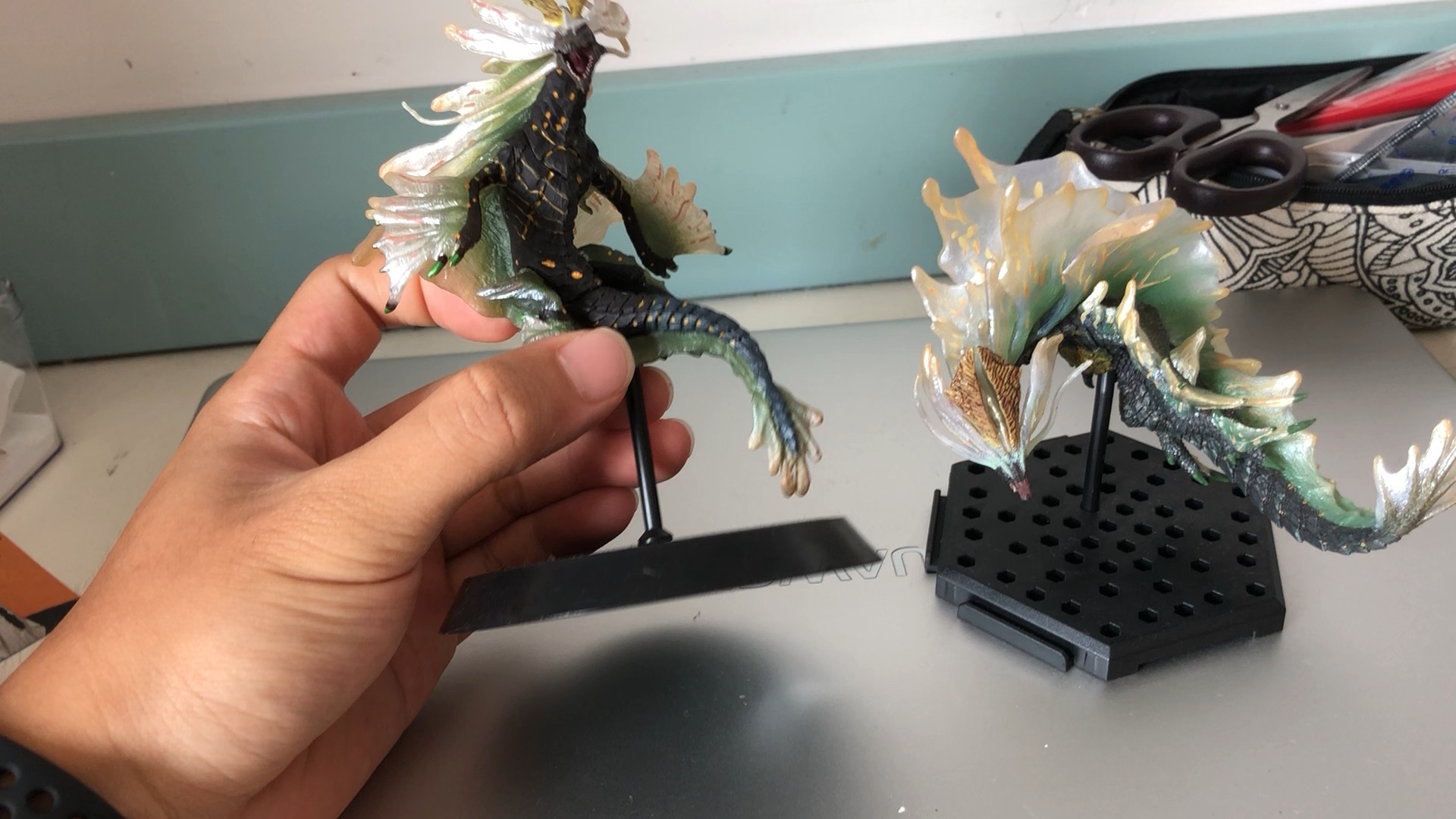 怪物猎人盒蛋两只岚龙