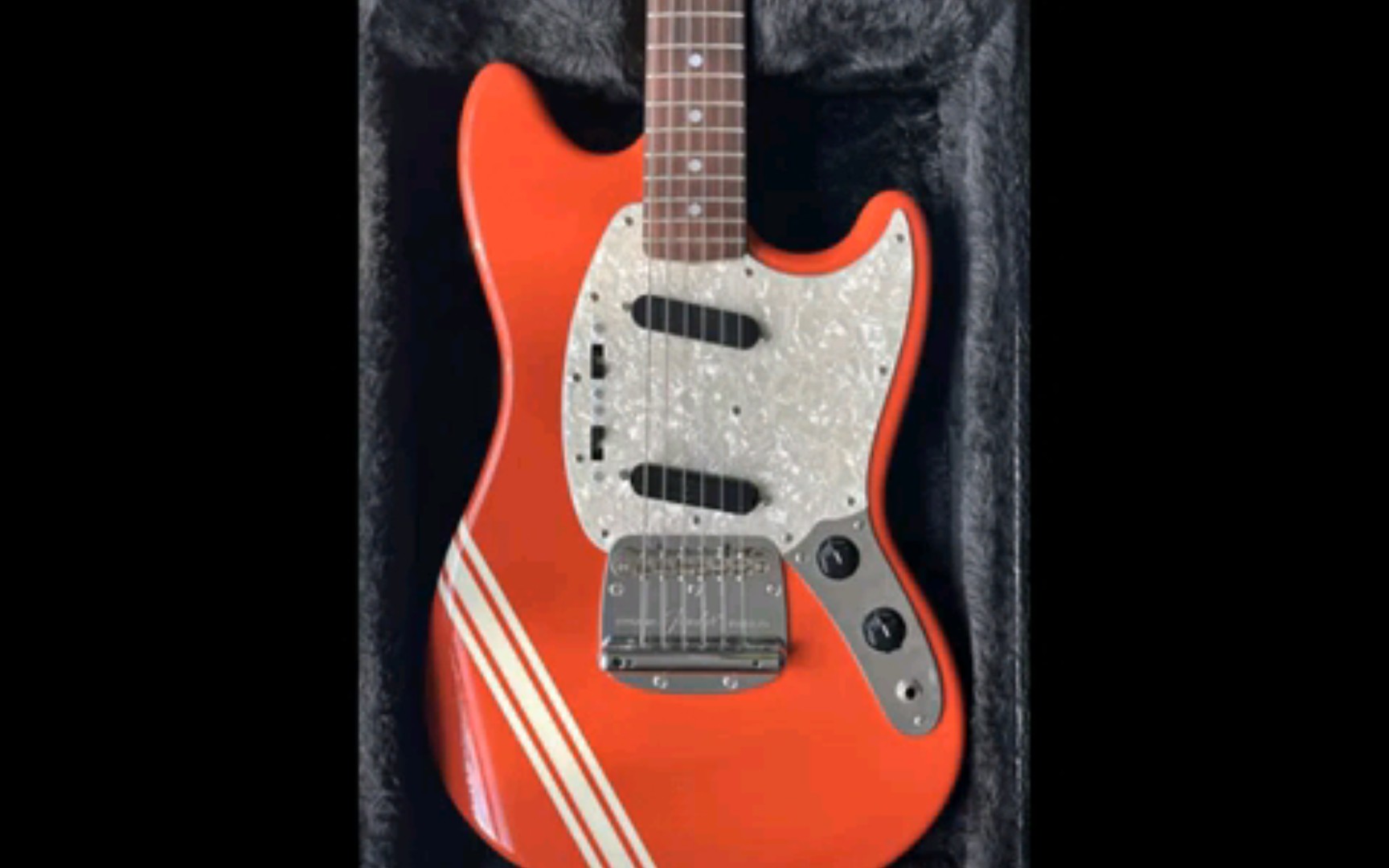 改装一把fender mustang!非常漂亮!