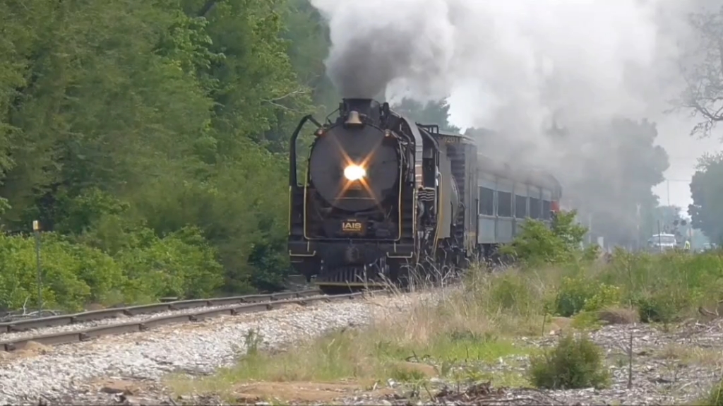 美国购买前进型6988号蒸汽机车的四种笛声