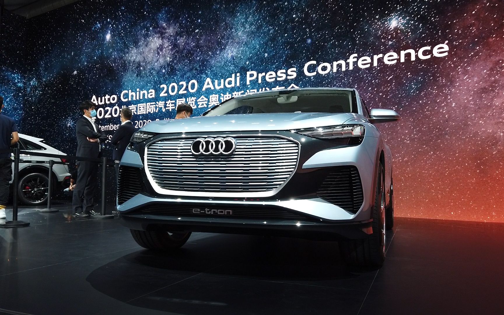 北京车展实拍 奥迪q4 e-tron 极简车身尽显科技力量