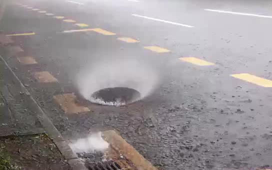 [图]来感受一下广东暴雨的魅力