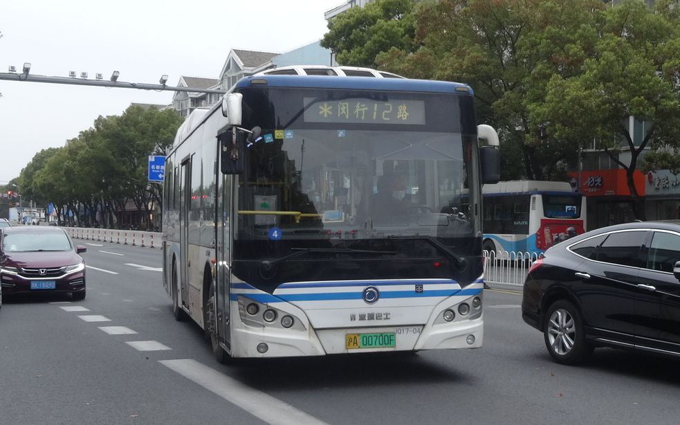 [金球出租]闵行12路 申龙混动车运行实录