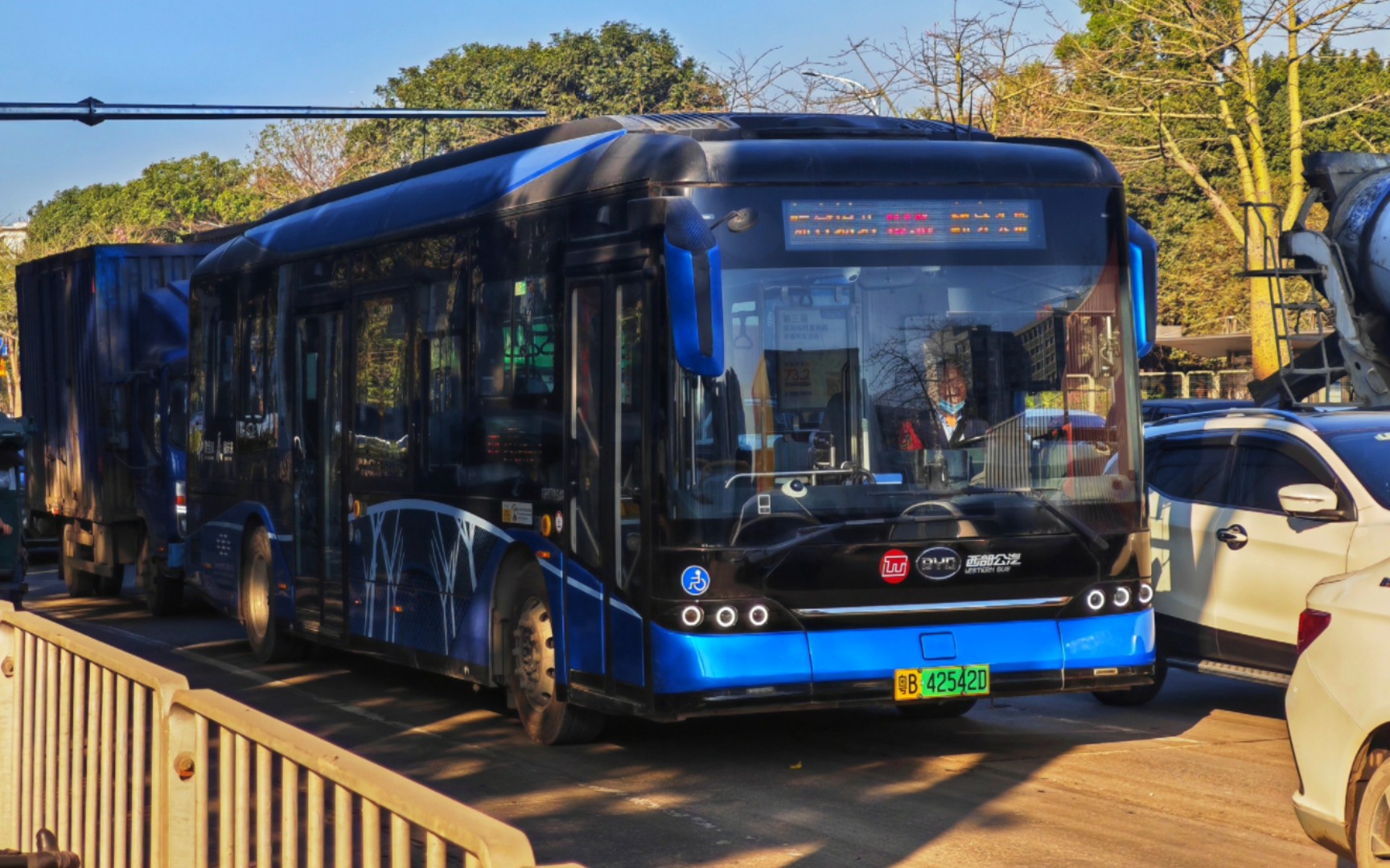 深圳西部公汽 byd6100b1ev1 运行实录