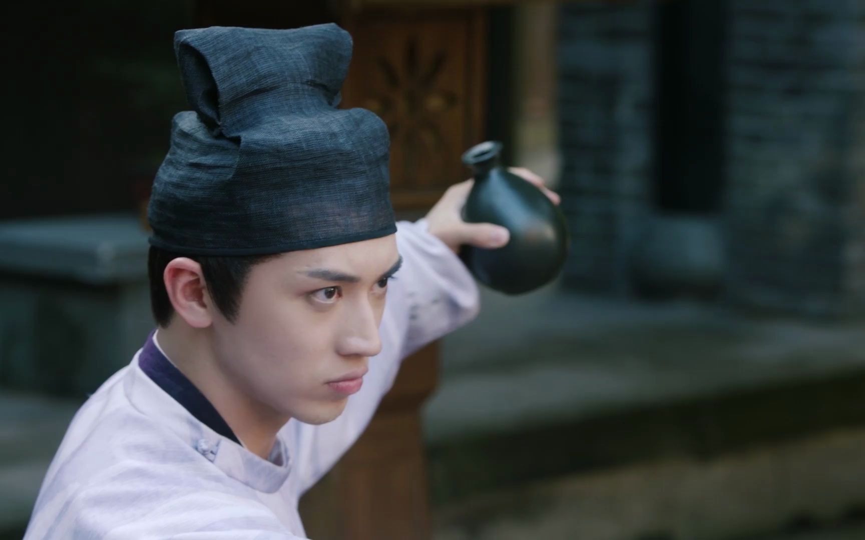 裴行俭醉酒舞剑