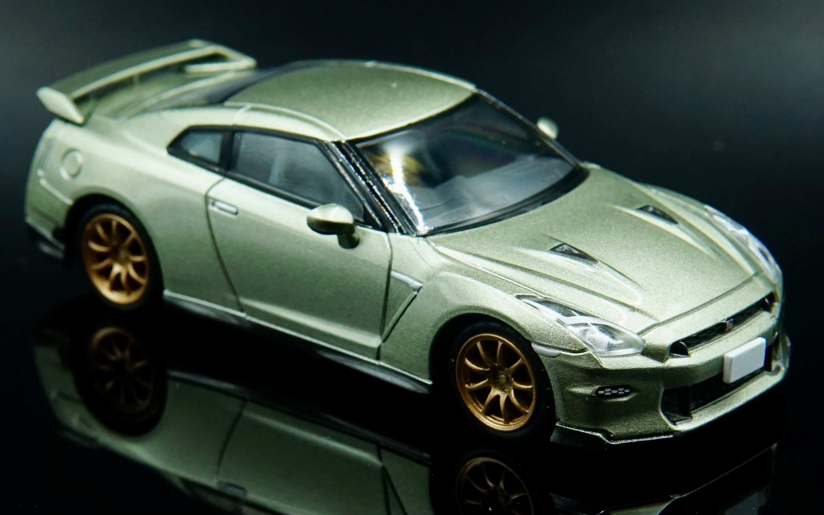 【小车】 tlv gtr r35 t-spec 2024款 千年玉色 简单分享
