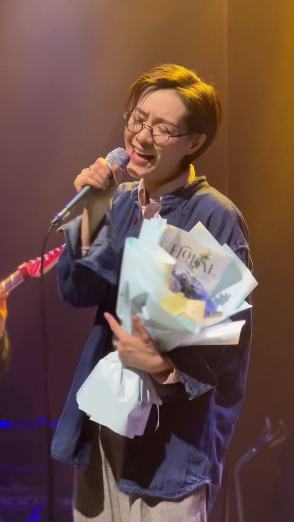 你总以为要体会人生就该多爱几回 @余超颖